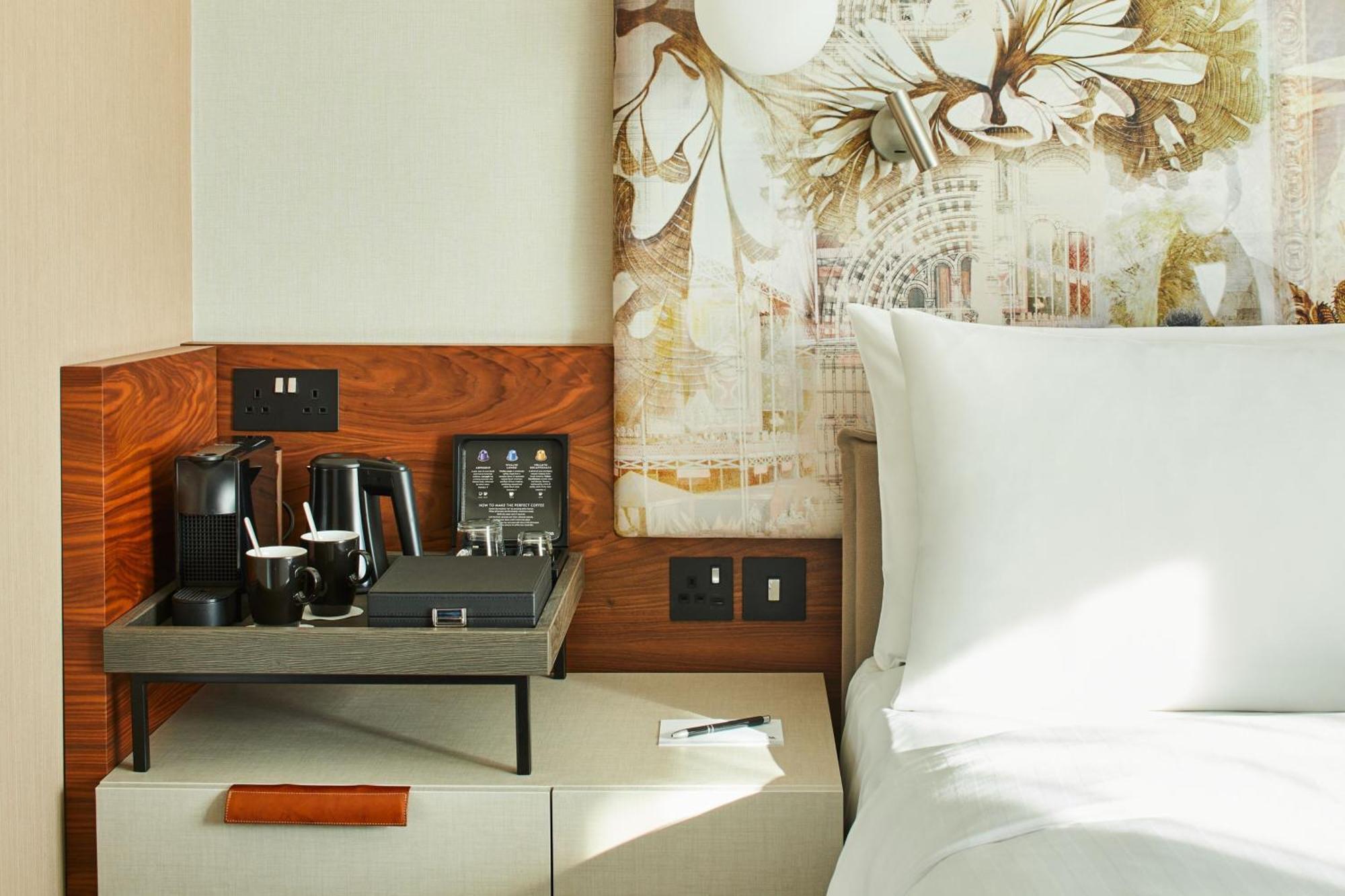 London Marriott Hotel Kensington Bagian luar foto