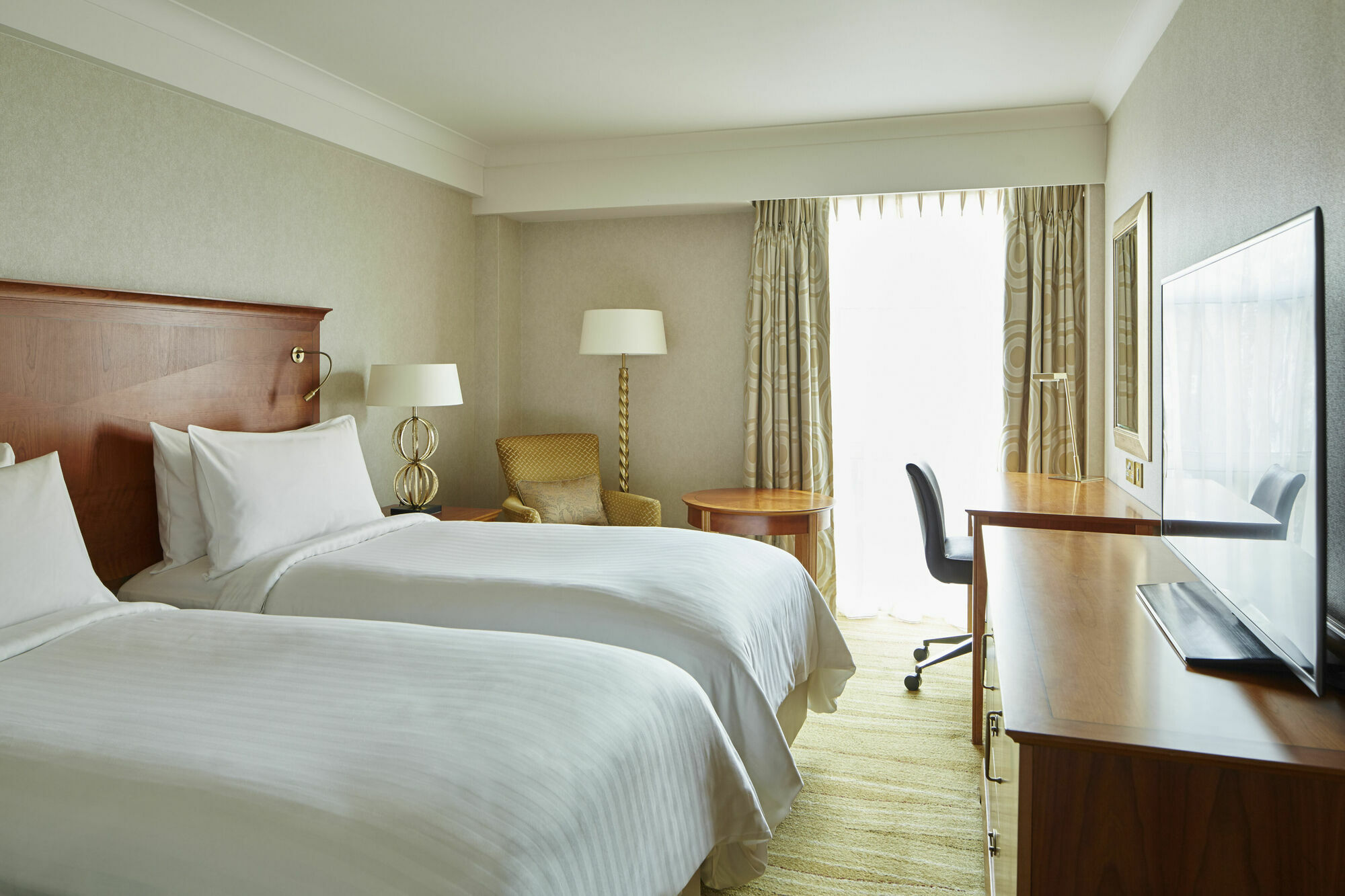 London Marriott Hotel Kensington Bagian luar foto